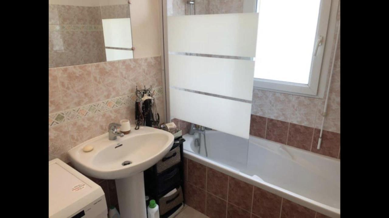 Charmant T2 De 45M2 - Parking Prive - Terrasse- Linge Inclu- Proche Vannes Saint-Avé Exterior foto